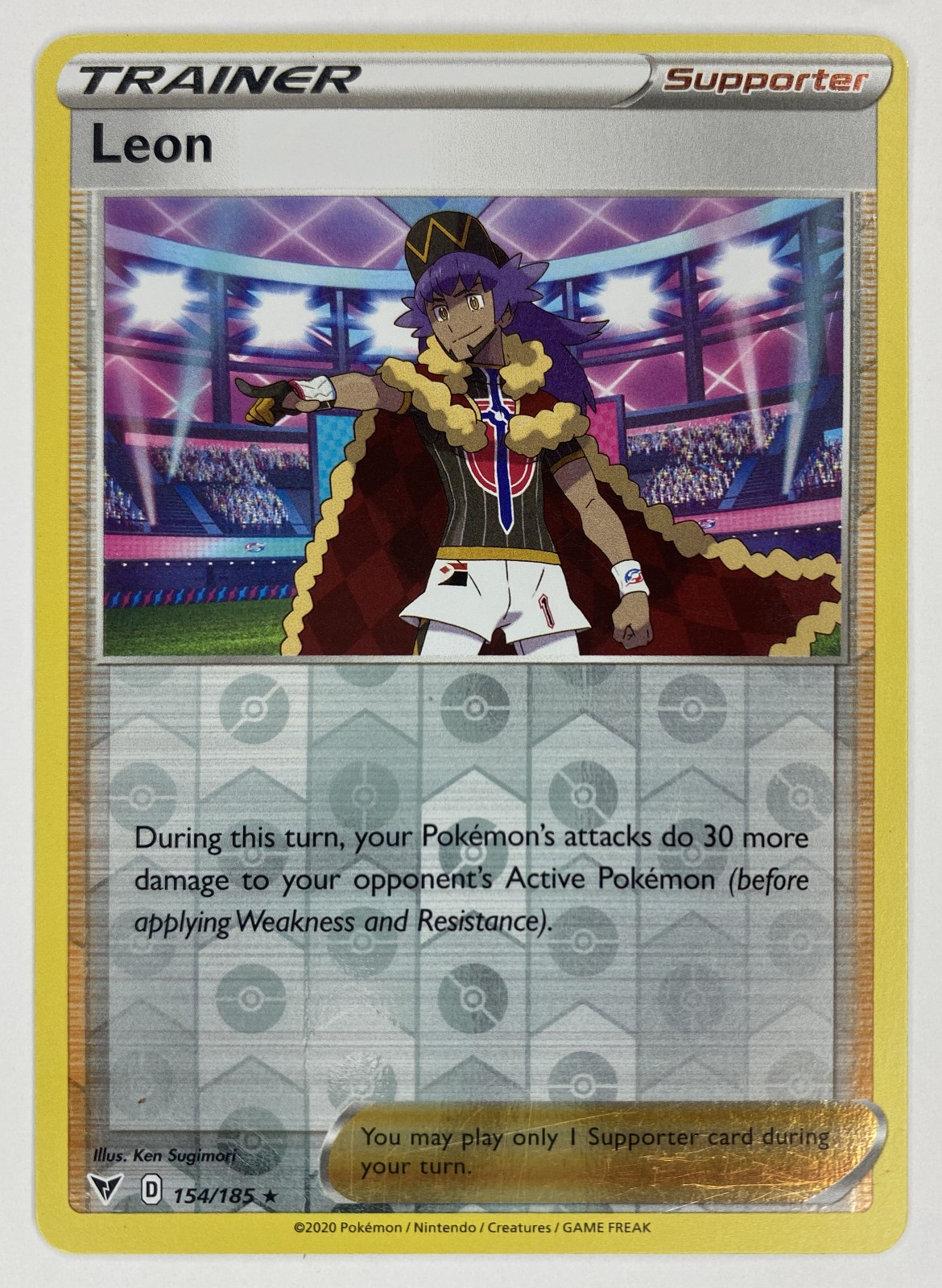 2020 Pokemon Sword & Shield Vivid Voltage Leon #154/185 Reverse Holo Rare front