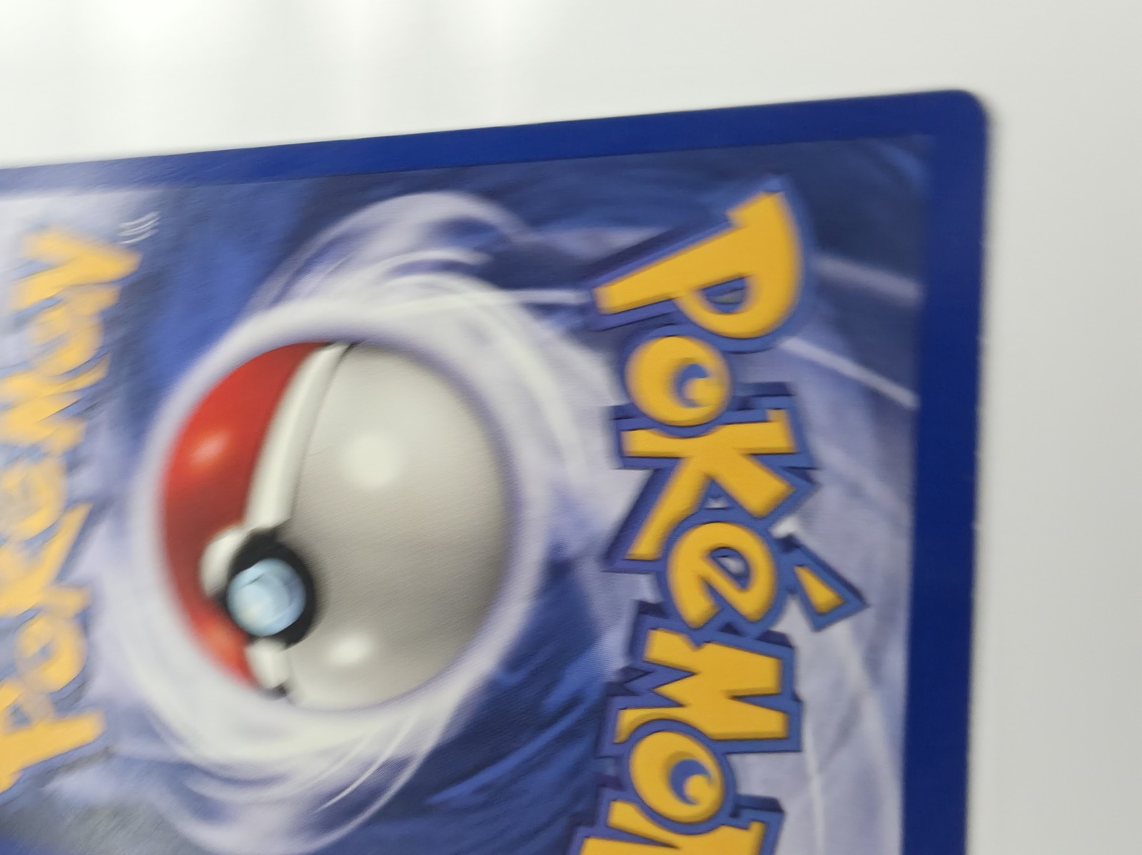 Pidgeotto back, angled close-up